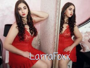 LarraFoxx