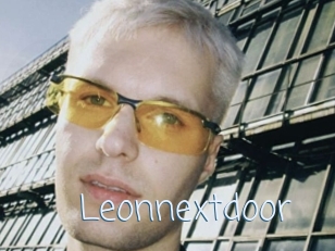 Leonnextdoor