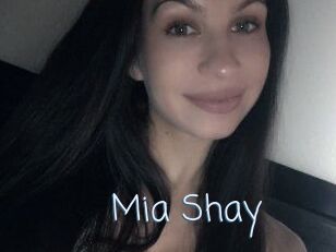 Mia_Shay